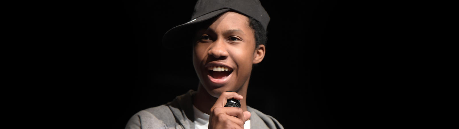 1600x450-hip-hop-emceein