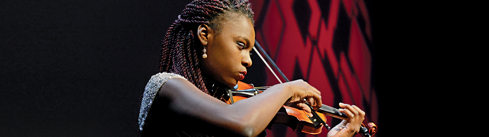 Photo of Violinist